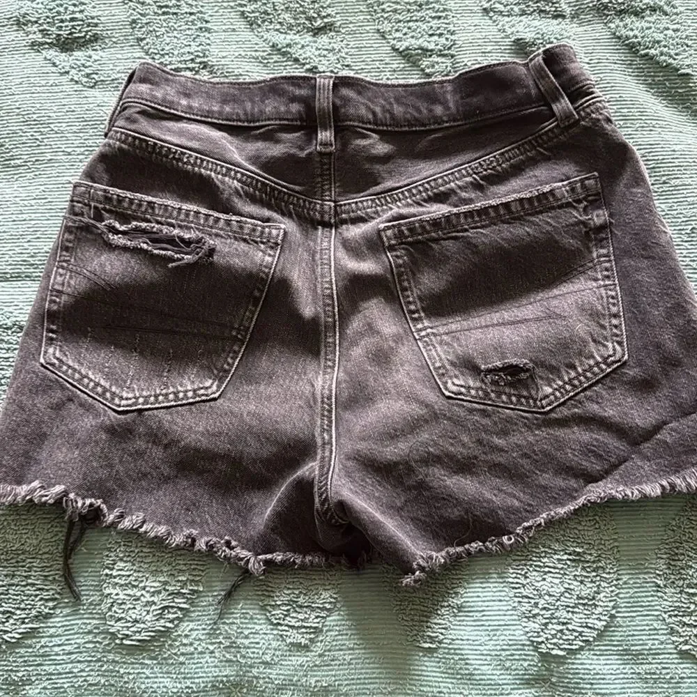 American Eagle Outfitters Black Faded Distressed Stretch Jean Shorts Size 4